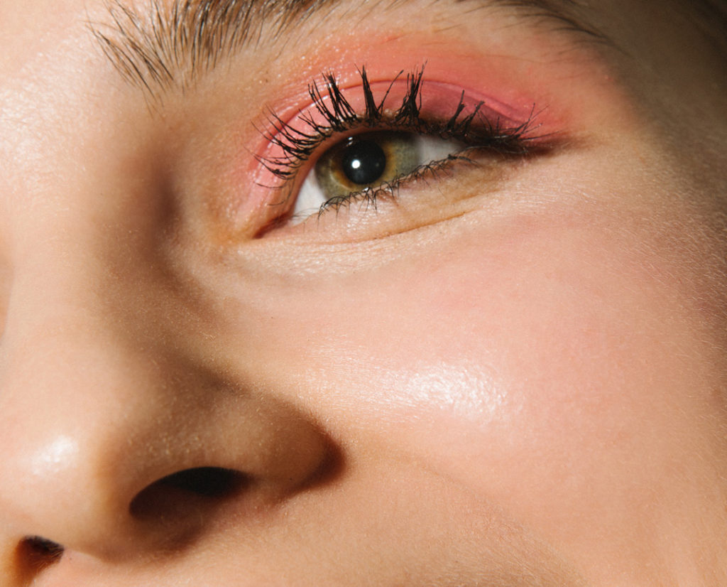 7 WAYS TO GET GLOWING SKIN WITHOUT A SINGLE SKIN CARE PRODUCT