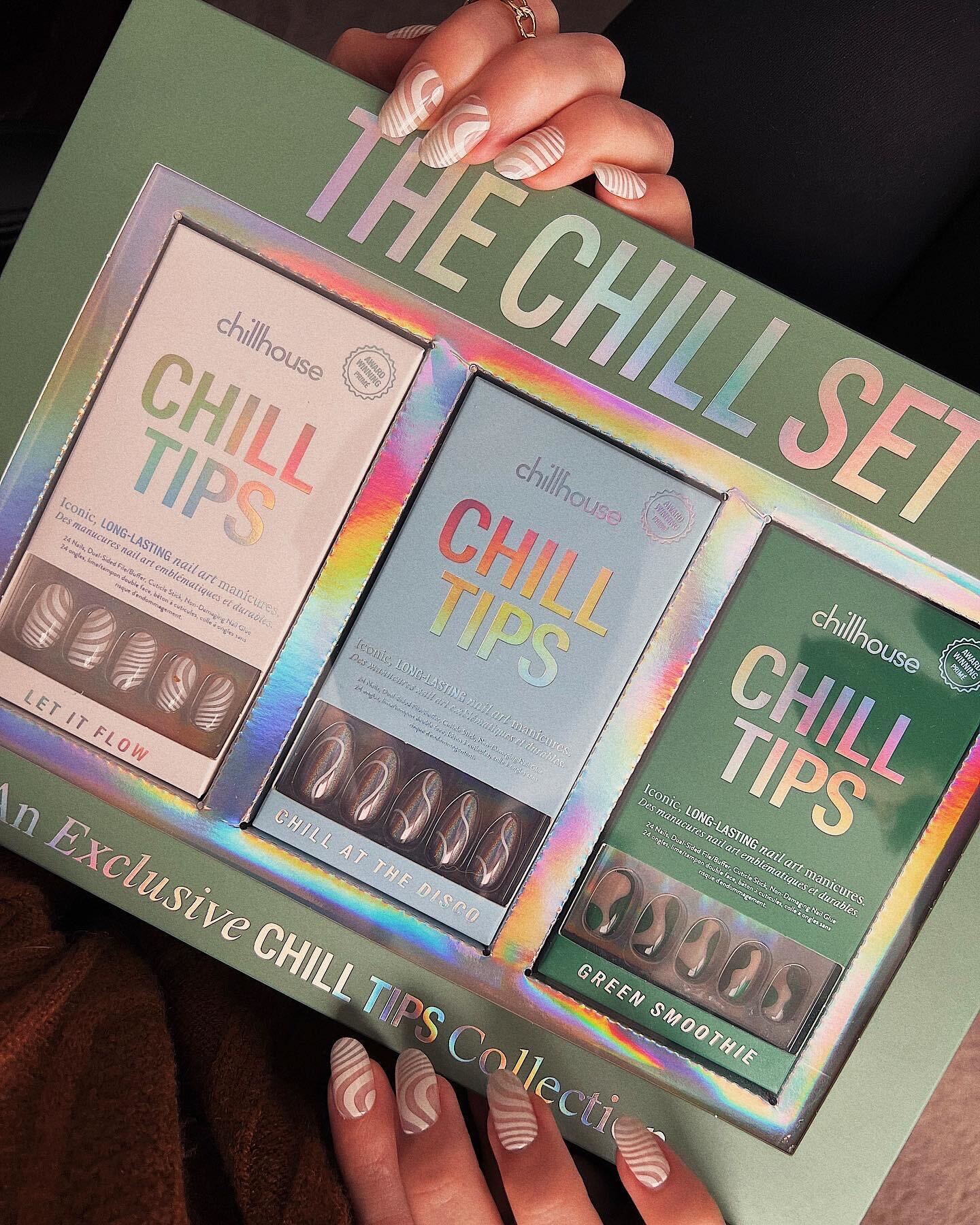 Deck Your Nails